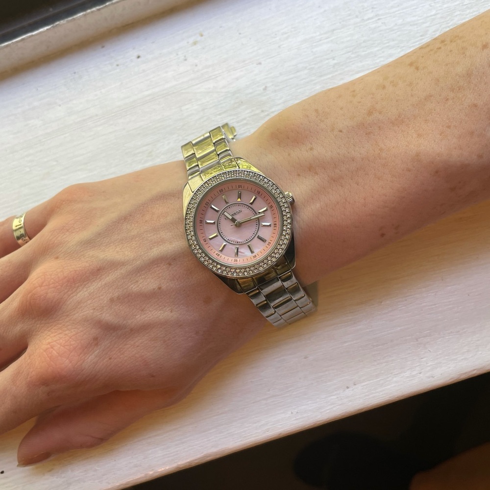 Express Watch - Picture 4 of 7